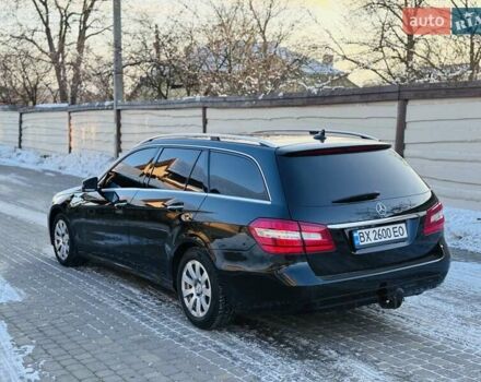 Черный Мерседес Е-Класс, объемом двигателя 2.2 л и пробегом 315 тыс. км за 10950 $, фото 3 на Automoto.ua