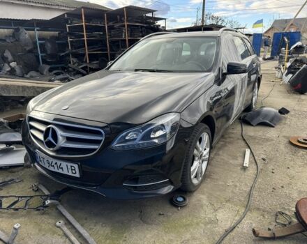 Мерседес Е-Клас 2013 у Івано-Франківську на Automoto.ua Чорний Мерседес Е-Клас, об'ємом двигуна 2.1 л та пробігом 300 тис. км за 2000 $, фото 2 на Automoto.ua