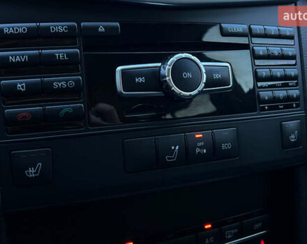 Чорний Мерседес Е-Клас, об'ємом двигуна 2.2 л та пробігом 260 тис. км за 11999 $, фото 15 на Automoto.ua