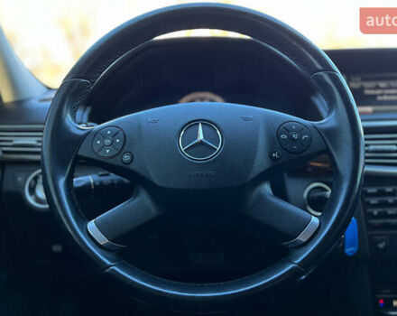 Чорний Мерседес Е-Клас, об'ємом двигуна 2.2 л та пробігом 260 тис. км за 11999 $, фото 7 на Automoto.ua