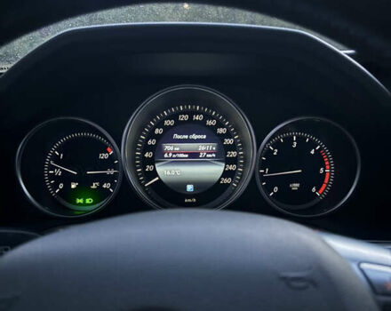 Черный Мерседес Е-Класс, объемом двигателя 2.14 л и пробегом 422 тыс. км за 14000 $, фото 6 на Automoto.ua