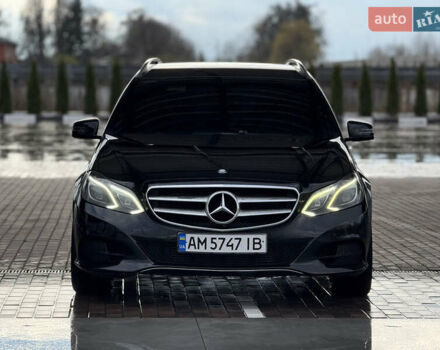 Черный Мерседес Е-Класс, объемом двигателя 2.2 л и пробегом 412 тыс. км за 9999 $, фото 7 на Automoto.ua