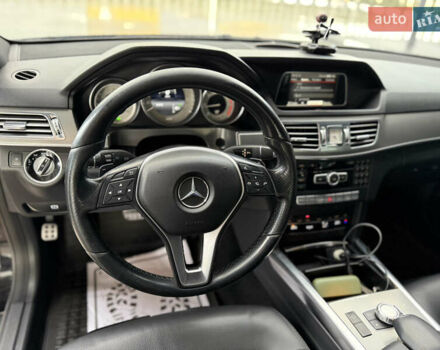 Черный Мерседес Е-Класс, объемом двигателя 2.2 л и пробегом 412 тыс. км за 9999 $, фото 17 на Automoto.ua