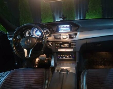 Черный Мерседес Е-Класс, объемом двигателя 2.14 л и пробегом 414 тыс. км за 14000 $, фото 27 на Automoto.ua