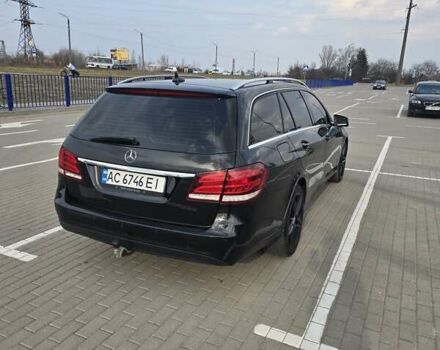 Черный Мерседес Е-Класс, объемом двигателя 2.1 л и пробегом 285 тыс. км за 15900 $, фото 25 на Automoto.ua