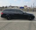 Черный Мерседес Е-Класс, объемом двигателя 2.1 л и пробегом 285 тыс. км за 15900 $, фото 26 на Automoto.ua