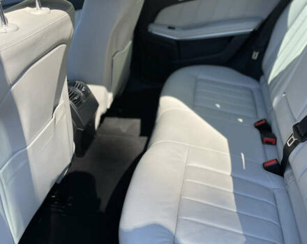 Черный Мерседес Е-Класс, объемом двигателя 2.2 л и пробегом 317 тыс. км за 15400 $, фото 31 на Automoto.ua