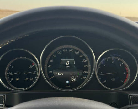 Черный Мерседес Е-Класс, объемом двигателя 2.2 л и пробегом 320 тыс. км за 13900 $, фото 7 на Automoto.ua