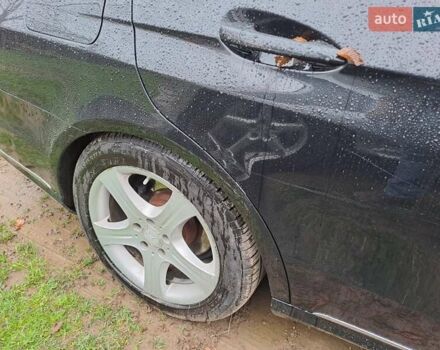 Черный Мерседес Е-Класс, объемом двигателя 2.14 л и пробегом 328 тыс. км за 14800 $, фото 5 на Automoto.ua