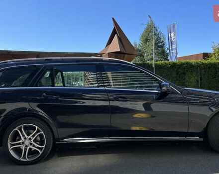 Черный Мерседес Е-Класс, объемом двигателя 2.2 л и пробегом 317 тыс. км за 15400 $, фото 4 на Automoto.ua