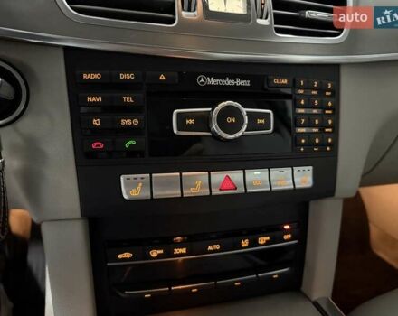 Чорний Мерседес Е-Клас, об'ємом двигуна 2.1 л та пробігом 330 тис. км за 14500 $, фото 40 на Automoto.ua