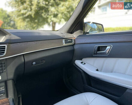 Чорний Мерседес Е-Клас, об'ємом двигуна 2.2 л та пробігом 318 тис. км за 15900 $, фото 28 на Automoto.ua