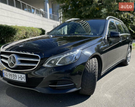 Чорний Мерседес Е-Клас, об'ємом двигуна 2.2 л та пробігом 318 тис. км за 15900 $, фото 5 на Automoto.ua