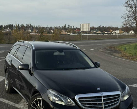 Черный Мерседес Е-Класс, объемом двигателя 2.2 л и пробегом 320 тыс. км за 13900 $, фото 5 на Automoto.ua