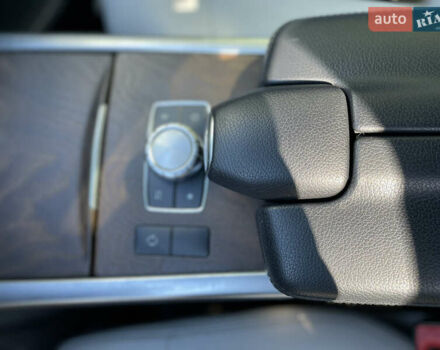 Черный Мерседес Е-Класс, объемом двигателя 2.2 л и пробегом 317 тыс. км за 15400 $, фото 24 на Automoto.ua