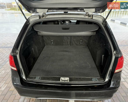 Черный Мерседес Е-Класс, объемом двигателя 2.2 л и пробегом 412 тыс. км за 9999 $, фото 35 на Automoto.ua