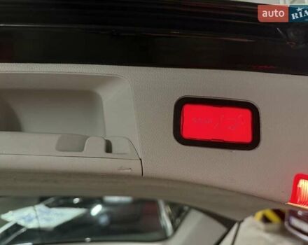 Чорний Мерседес Е-Клас, об'ємом двигуна 2.1 л та пробігом 330 тис. км за 14500 $, фото 58 на Automoto.ua