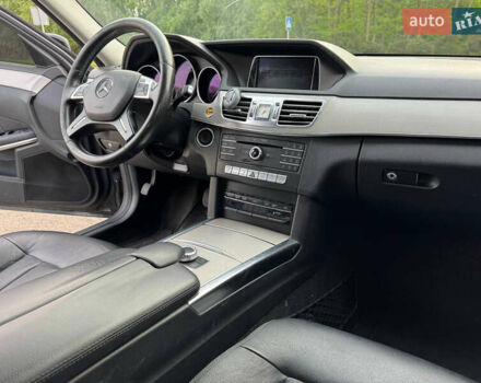 Черный Мерседес Е-Класс, объемом двигателя 2.14 л и пробегом 293 тыс. км за 16900 $, фото 4 на Automoto.ua