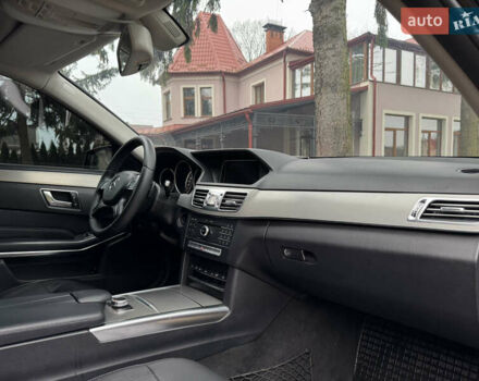 Черный Мерседес Е-Класс, объемом двигателя 2.14 л и пробегом 429 тыс. км за 14500 $, фото 41 на Automoto.ua