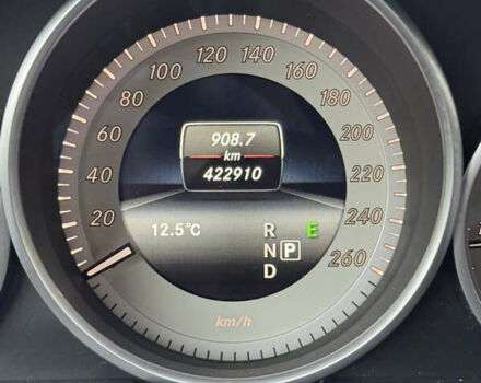 Черный Мерседес Е-Класс, объемом двигателя 2.2 л и пробегом 420 тыс. км за 15800 $, фото 19 на Automoto.ua