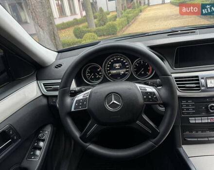 Черный Мерседес Е-Класс, объемом двигателя 2.14 л и пробегом 429 тыс. км за 14500 $, фото 46 на Automoto.ua