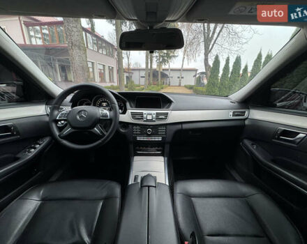 Черный Мерседес Е-Класс, объемом двигателя 2.14 л и пробегом 429 тыс. км за 14500 $, фото 49 на Automoto.ua