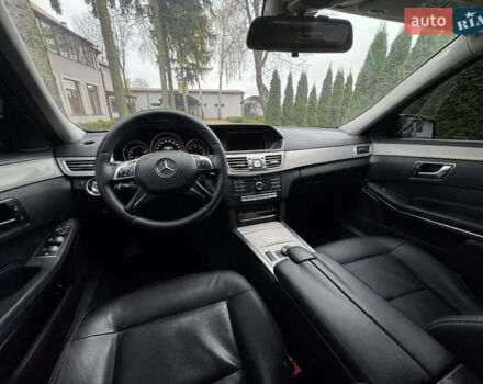 Черный Мерседес Е-Класс, объемом двигателя 2.14 л и пробегом 429 тыс. км за 14500 $, фото 51 на Automoto.ua