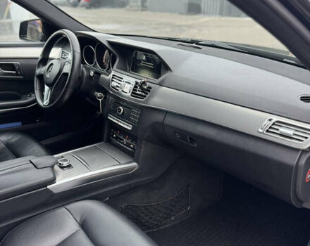 Черный Мерседес Е-Класс, объемом двигателя 2.2 л и пробегом 420 тыс. км за 15800 $, фото 15 на Automoto.ua