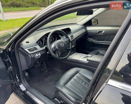 Черный Мерседес Е-Класс, объемом двигателя 2.14 л и пробегом 293 тыс. км за 16900 $, фото 5 на Automoto.ua