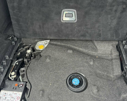 Черный Мерседес Е-Класс, объемом двигателя 2.2 л и пробегом 420 тыс. км за 15800 $, фото 8 на Automoto.ua