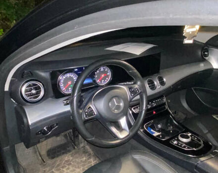 Черный Мерседес Е-Класс, объемом двигателя 1.95 л и пробегом 240 тыс. км за 18500 $, фото 12 на Automoto.ua