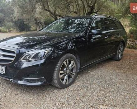 Черный Мерседес Е-Класс, объемом двигателя 2.1 л и пробегом 283 тыс. км за 17500 $, фото 1 на Automoto.ua