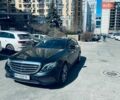 Черный Мерседес Е-Класс, объемом двигателя 2.2 л и пробегом 268 тыс. км за 16000 $, фото 1 на Automoto.ua