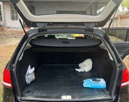 Мерседес Е-Клас 2016 у Чугуеве на Automoto.ua Чорний Мерседес Е-Клас, об'ємом двигуна 2.2 л та пробігом 277 тис. км за 17500 $, фото 4 на Automoto.ua