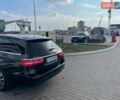 Черный Мерседес Е-Класс, объемом двигателя 1.95 л и пробегом 319 тыс. км за 17300 $, фото 2 на Automoto.ua