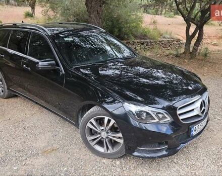 Черный Мерседес Е-Класс, объемом двигателя 2.1 л и пробегом 283 тыс. км за 17500 $, фото 5 на Automoto.ua
