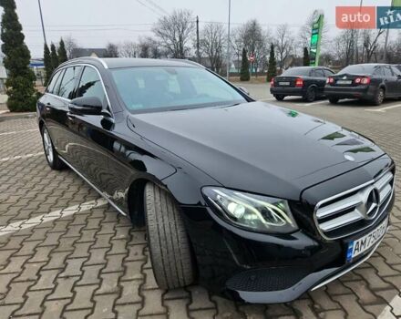 Чорний Мерседес Е-Клас, об'ємом двигуна 1.95 л та пробігом 343 тис. км за 23500 $, фото 1 на Automoto.ua