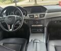 Черный Мерседес Е-Класс, объемом двигателя 2.2 л и пробегом 288 тыс. км за 14850 $, фото 19 на Automoto.ua