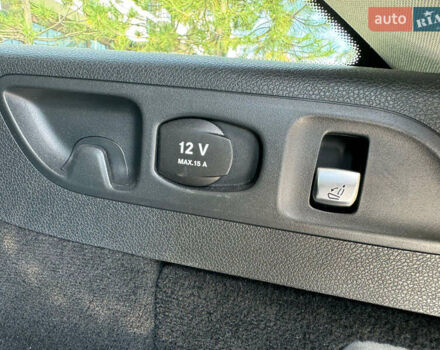 Черный Мерседес Е-Класс, объемом двигателя 1.95 л и пробегом 202 тыс. км за 25500 $, фото 14 на Automoto.ua