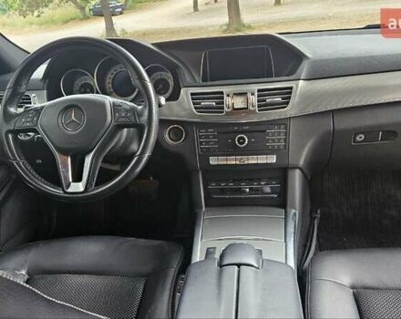 Черный Мерседес Е-Класс, объемом двигателя 2.1 л и пробегом 283 тыс. км за 17500 $, фото 19 на Automoto.ua