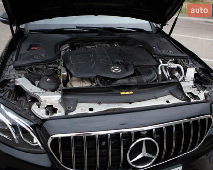 Чорний Мерседес Е-Клас, об'ємом двигуна 1.95 л та пробігом 226 тис. км за 20500 $, фото 2 на Automoto.ua