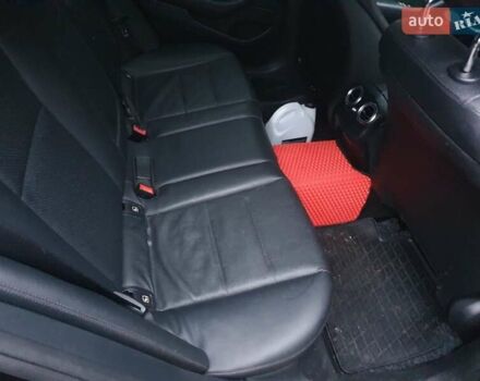 Чорний Мерседес Е-Клас, об'ємом двигуна 1.95 л та пробігом 364 тис. км за 19700 $, фото 13 на Automoto.ua