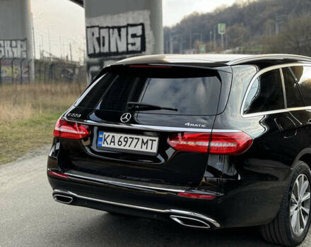 Черный Мерседес Е-Класс, объемом двигателя 1.95 л и пробегом 327 тыс. км за 20450 $, фото 8 на Automoto.ua