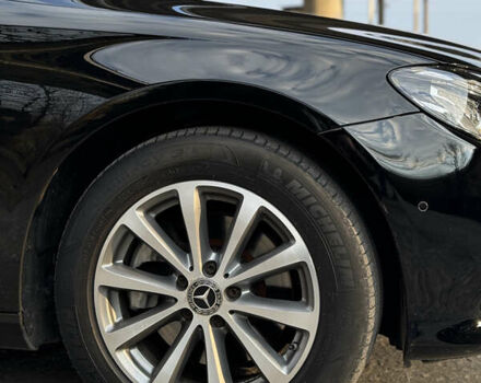 Черный Мерседес Е-Класс, объемом двигателя 1.95 л и пробегом 327 тыс. км за 20450 $, фото 11 на Automoto.ua