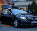 Черный Мерседес Е-Класс, объемом двигателя 2 л и пробегом 300 тыс. км за 16850 $, фото 2 на Automoto.ua