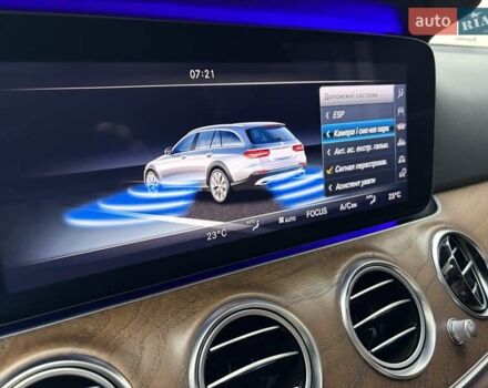 Черный Мерседес Е-Класс, объемом двигателя 1.95 л и пробегом 123 тыс. км за 35400 $, фото 18 на Automoto.ua