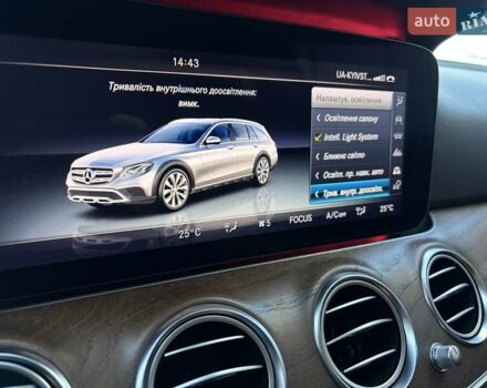 Черный Мерседес Е-Класс, объемом двигателя 2.2 л и пробегом 124 тыс. км за 35300 $, фото 49 на Automoto.ua