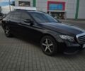 Черный Мерседес Е-Класс, объемом двигателя 2 л и пробегом 377 тыс. км за 17900 $, фото 1 на Automoto.ua