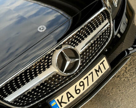 Черный Мерседес Е-Класс, объемом двигателя 1.95 л и пробегом 327 тыс. км за 20450 $, фото 1 на Automoto.ua