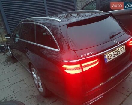 Чорний Мерседес Е-Клас, об'ємом двигуна 1.95 л та пробігом 364 тис. км за 19700 $, фото 17 на Automoto.ua